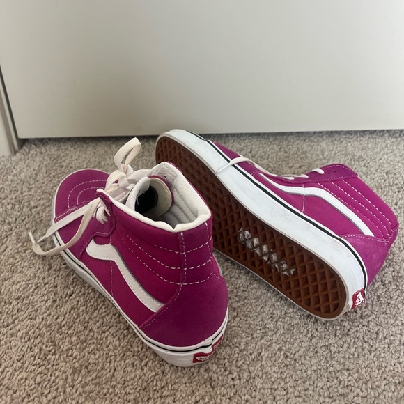 Magenta Vans Sk8-HI's - Picture 1 of 4